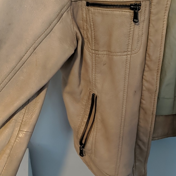 Leather Jacket - Picture 5 of 6